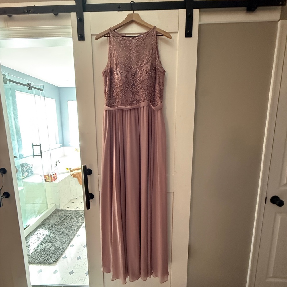 Elegant Mauve Lace Evening Gown